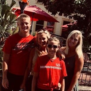 Meet your Posher, Carlee